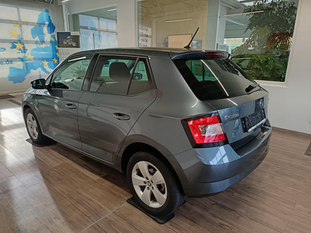 Skoda Fabia Style 1,2 TSI 81 kW DSG*PDC*SHZ*TEMP*KLIMA - Voiture: photos 4 Skoda Fabia Style 1,2 TSI 81 kW DSG*PDC*SHZ*TEMP*KLIMA - Voiture: photos 4