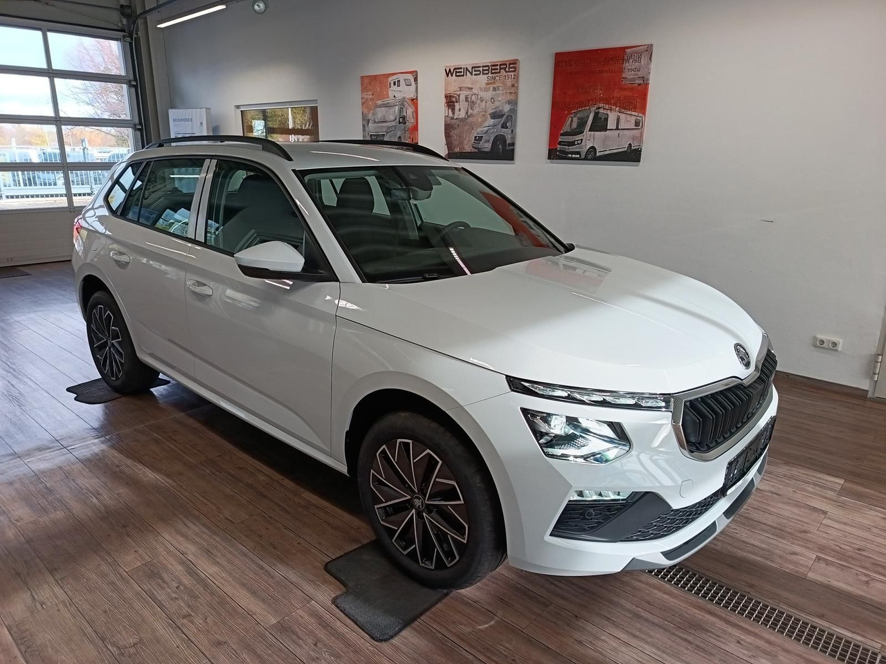 Skoda Kamiq 130 Jahre 1,5TSI DSG*AHK*ACC*LED*R-KAM*PDC - SUV: photos 3 Skoda Kamiq 130 Jahre 1,5TSI DSG*AHK*ACC*LED*R-KAM*PDC - SUV: photos 3