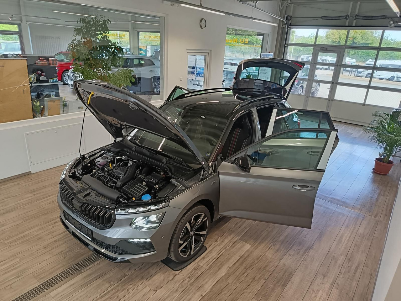 Skoda Kamiq Monte Carlo 1.5 TSI DSG*5J.GARANTIE*PANO* - SUV: photos 2 Skoda Kamiq Monte Carlo 1.5 TSI DSG*5J.GARANTIE*PANO* - SUV: photos 2