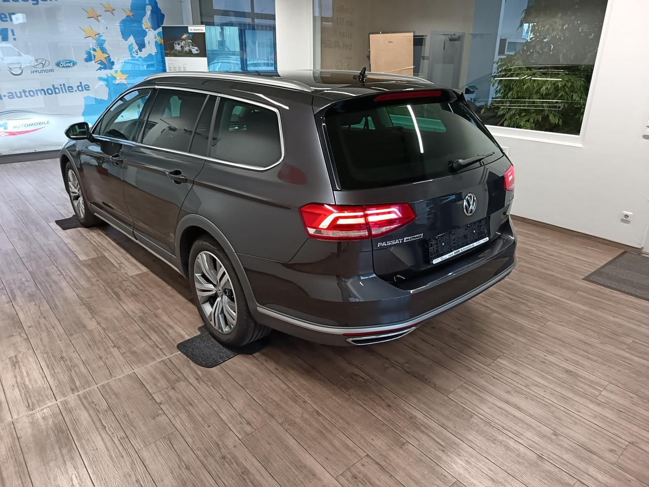 Volkswagen Passat Alltrack 2,0TDI DSG 4x4*360°*NAVI*ACC*LED - Voiture break: photos 4 Volkswagen Passat Alltrack 2,0TDI DSG 4x4*360°*NAVI*ACC*LED - Voiture break: photos 4