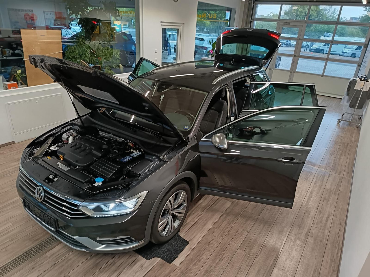 Volkswagen Passat Alltrack 2,0TDI DSG 4x4*360°*NAVI*ACC*LED - Voiture break: photos 2 Volkswagen Passat Alltrack 2,0TDI DSG 4x4*360°*NAVI*ACC*LED - Voiture break: photos 2