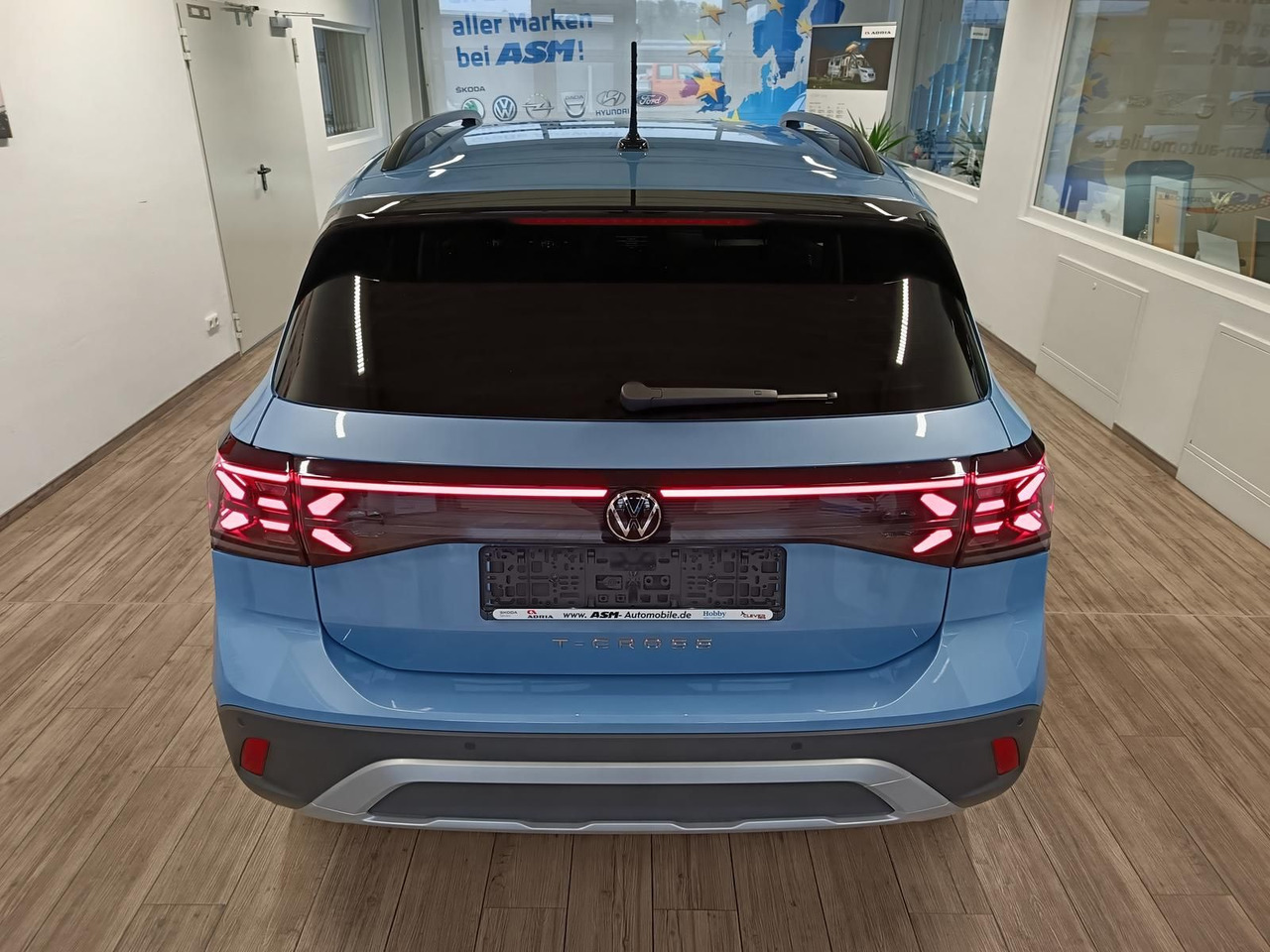 Volkswagen T-Cross Life 1.5 TSI DSG*AHK*MATRIX LED*ACC*SHZ* - SUV: photos 5 Volkswagen T-Cross Life 1.5 TSI DSG*AHK*MATRIX LED*ACC*SHZ* - SUV: photos 5