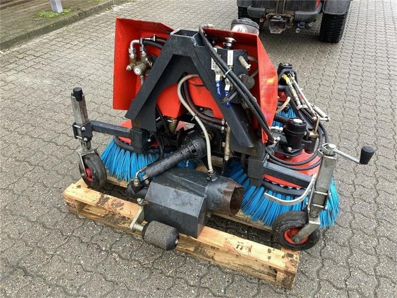 Carraro Feje-sugeanlæg - Brosse: photos 4 Carraro Feje-sugeanlæg - Brosse: photos 4