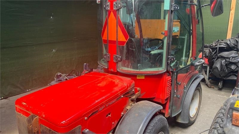 Carraro SP 4400 - Tracteur communal: photos 2 Carraro SP 4400 - Tracteur communal: photos 2