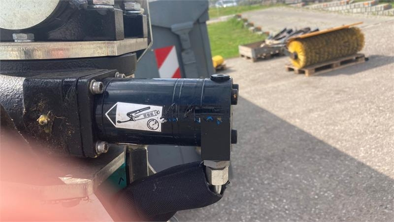 Greentec Scorpion 430-4 PLUS Hybrid bagmonteret højre  - Broyeur/ Épareuse: photos 4 Greentec Scorpion 430-4 PLUS Hybrid bagmonteret højre  - Broyeur/ Épareuse: photos 4