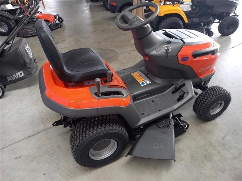 Husqvarna TS 112 - Tracteur communal: photos 5 Husqvarna TS 112 - Tracteur communal: photos 5