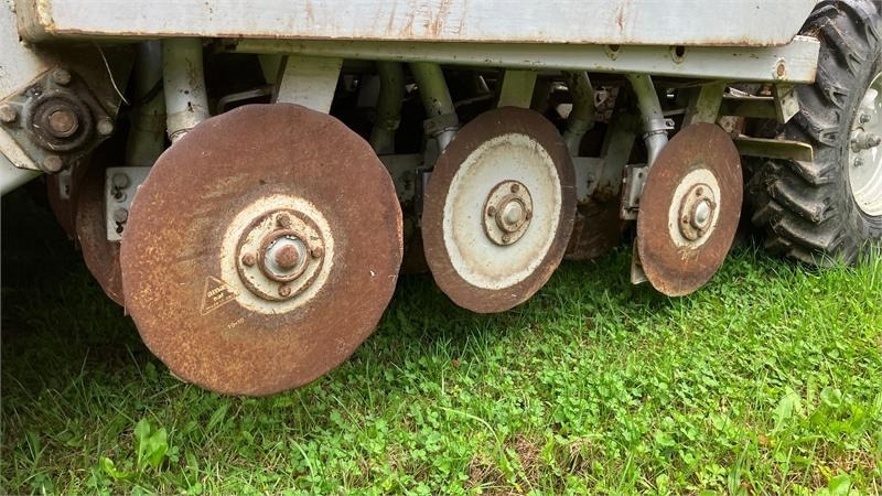 Kongskilde DEMETER MULTISEED 4000 - Semoir: photos 4 Kongskilde DEMETER MULTISEED 4000 - Semoir: photos 4