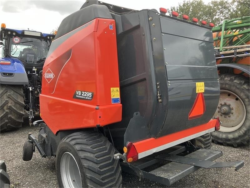 Kuhn VB 2295 - Presse à balles rondes: photos 4 Kuhn VB 2295 - Presse à balles rondes: photos 4