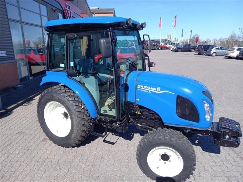 New Holland Boomer 55 - Tracteur communal: photos 2 New Holland Boomer 55 - Tracteur communal: photos 2