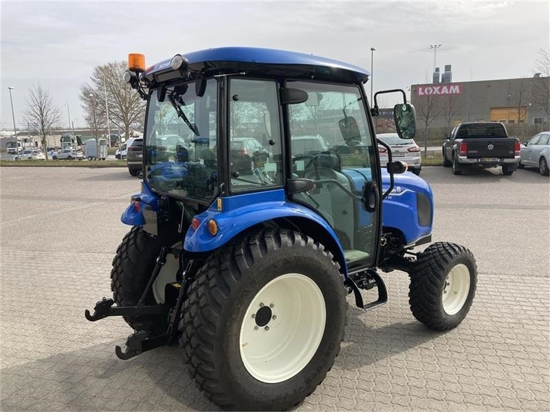 New Holland Boomer 55 Stage V - Frontlift og PTO - Tracteur communal: photos 4 New Holland Boomer 55 Stage V - Frontlift og PTO - Tracteur communal: photos 4