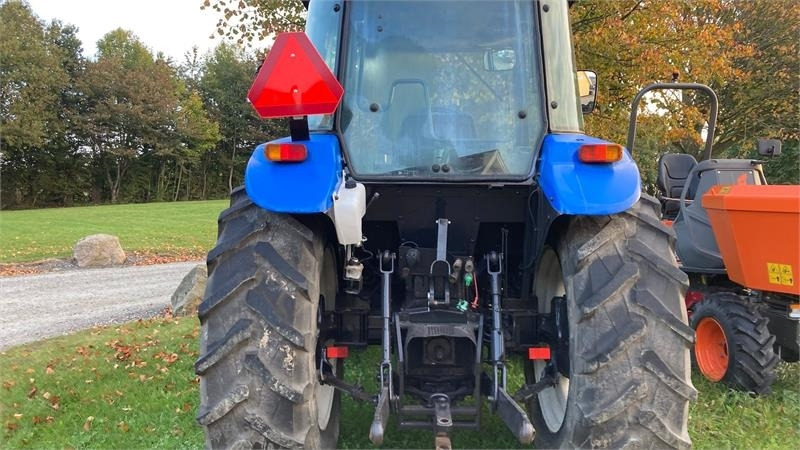 New Holland TD90D - Tracteur agricole: photos 3 New Holland TD90D - Tracteur agricole: photos 3