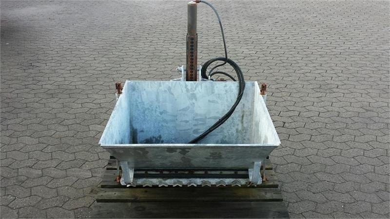 - - - P Olssons. LSS 200 - Epandeur de sable pour Véhicule de voirie/ Spécial: photos 1 - - - P Olssons. LSS 200 - Epandeur de sable pour Véhicule de voirie/ Spécial: photos 1