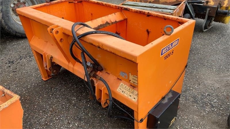 Westbjörn 1500S Hydraulisk - Epandeur de sable pour Véhicule de voirie/ Spécial: photos 1 Westbjörn 1500S Hydraulisk - Epandeur de sable pour Véhicule de voirie/ Spécial: photos 1