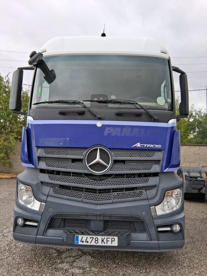 MERCEDES-BENZ 1845 LS - Tracteur routier: photos 1 MERCEDES-BENZ 1845 LS - Tracteur routier: photos 1