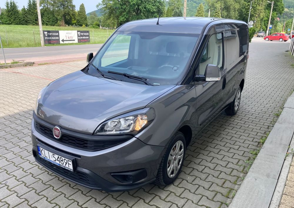 Fiat FIAT DOBLO 3 OSOBOWY krótki parnter berlingo - Fourgon utilitaire: photos 1 Fiat FIAT DOBLO 3 OSOBOWY krótki parnter berlingo - Fourgon utilitaire: photos 1