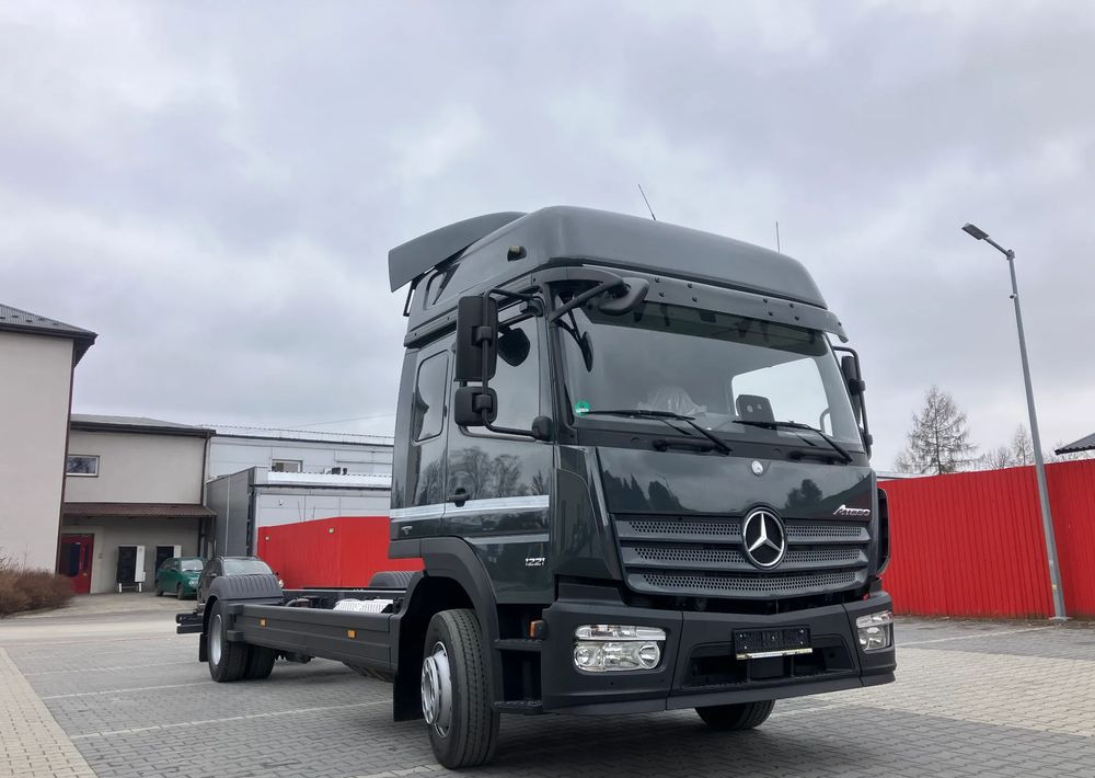 Mercedes-Benz Mercedes Atego 1221 sypialka euro6 Rama do zabudowy - Châssis cabine: photos 2 Mercedes-Benz Mercedes Atego 1221 sypialka euro6 Rama do zabudowy - Châssis cabine: photos 2