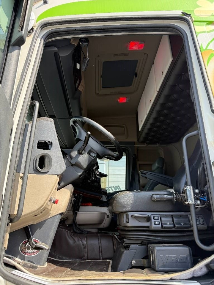 Scania R520LB8X4*4HNB - Camion ampliroll: photos 5 Scania R520LB8X4*4HNB - Camion ampliroll: photos 5