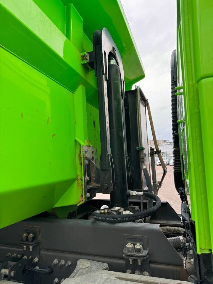 Volvo FM 8*4 - Camion benne: photos 5 Volvo FM 8*4 - Camion benne: photos 5