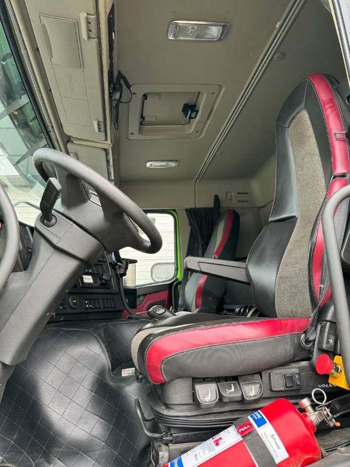 Volvo FM 8*4 - Camion benne: photos 2 Volvo FM 8*4 - Camion benne: photos 2