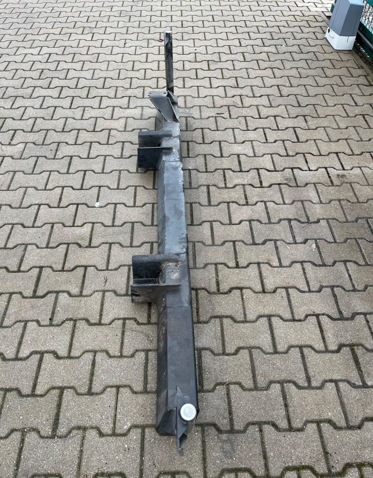 Belka przednia MAN TGL TG3 nowy model zderzak - Carrosserie et extérieur pour Camion: photos 5 Belka przednia MAN TGL TG3 nowy model zderzak - Carrosserie et extérieur pour Camion: photos 5