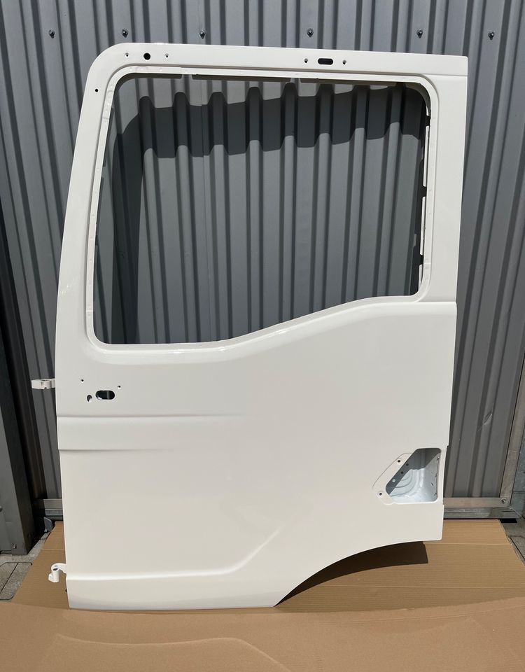 Drzwi lewe MAN TGS TG3 TGM TGL euro 6 drzwi kierowcy nowy model - Portière et pièces pour Camion: photos 1 Drzwi lewe MAN TGS TG3 TGM TGL euro 6 drzwi kierowcy nowy model - Portière et pièces pour Camion: photos 1