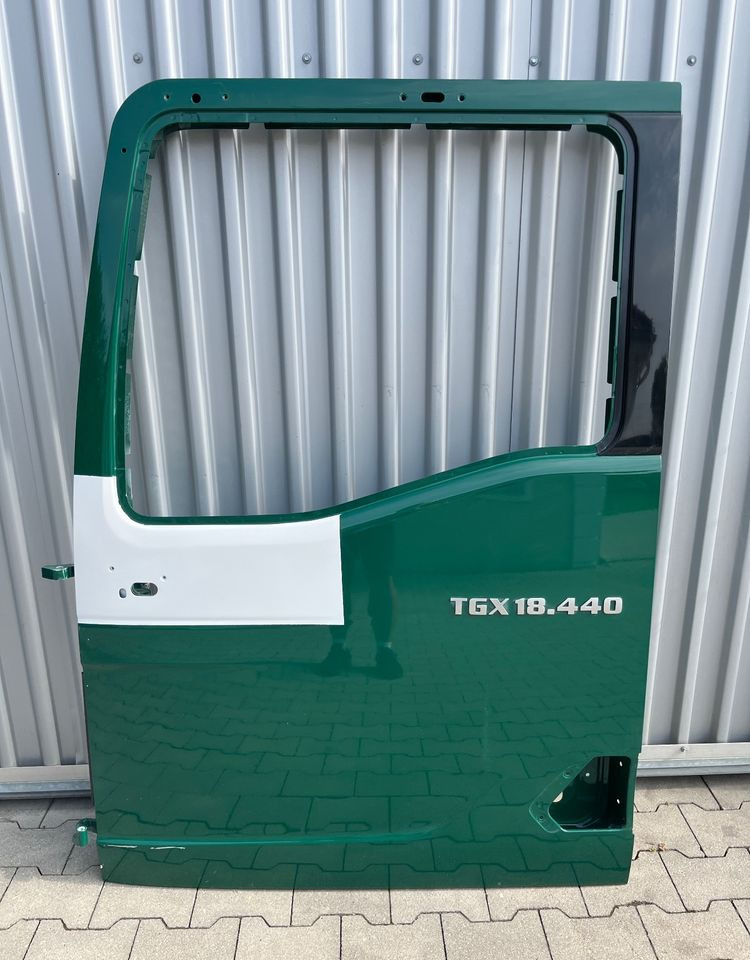 Drzwi lewe MAN TGX TG3 drzwi kierowcy nowy model - Carrosserie et extérieur pour Camion: photos 1 Drzwi lewe MAN TGX TG3 drzwi kierowcy nowy model - Carrosserie et extérieur pour Camion: photos 1