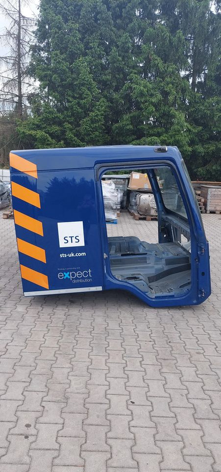 KABINA  VOLVO FL 2022R - Cabine pour Camion: photos 4 KABINA  VOLVO FL 2022R - Cabine pour Camion: photos 4