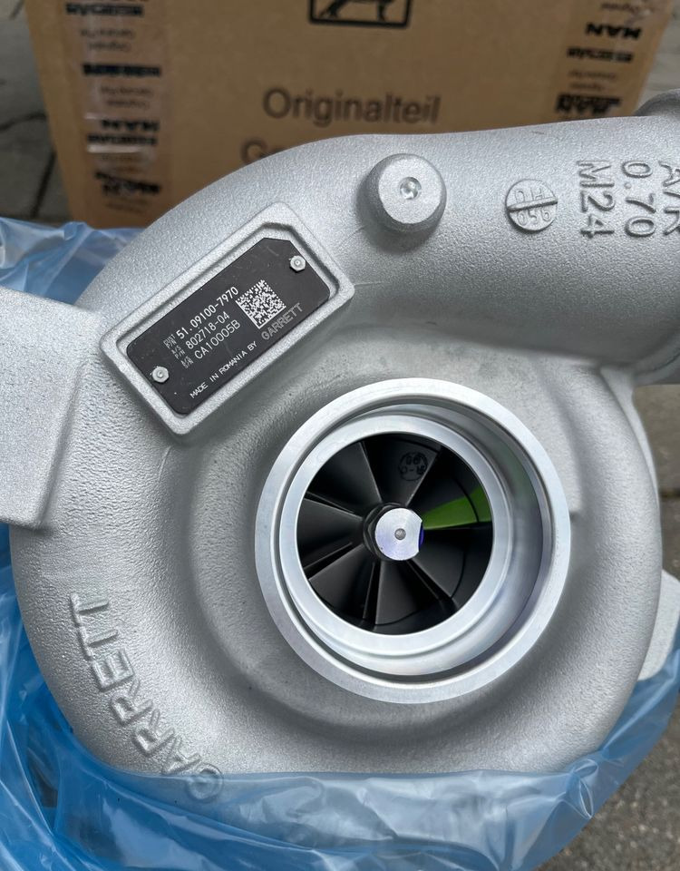 NOWA turbosprężarka MAN TGX TGS euro 6 D26 turbina - Moteur pour Camion: photos 2 NOWA turbosprężarka MAN TGX TGS euro 6 D26 turbina - Moteur pour Camion: photos 2