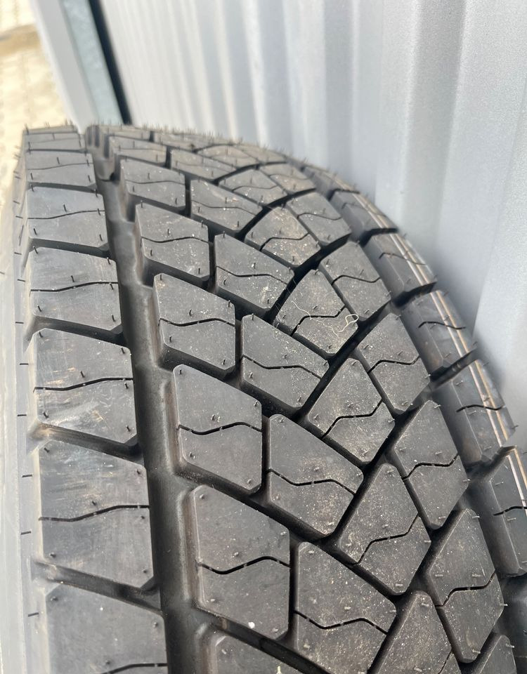 NOWE koło opona Goodyear KMAX D 215/75R 17.5 - Pneus et jantes pour Camion: photos 4 NOWE koło opona Goodyear KMAX D 215/75R 17.5 - Pneus et jantes pour Camion: photos 4