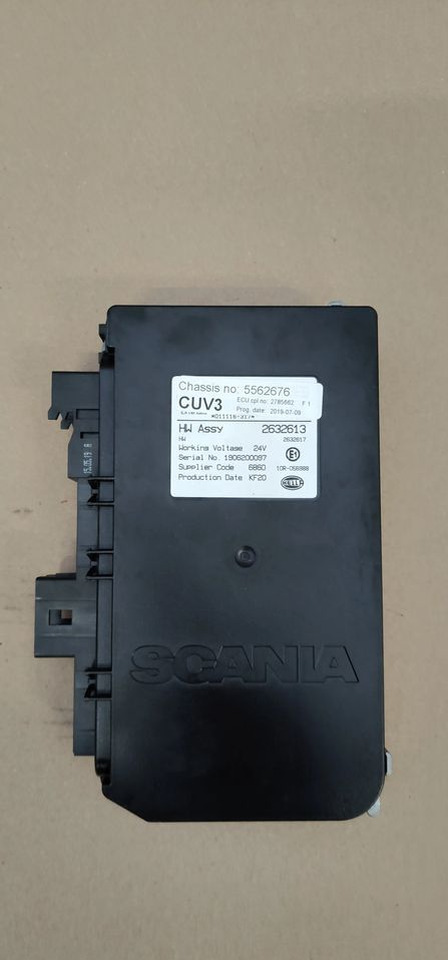 SCANIA R S STEROWNIK ŚWIATEŁ KOMPUTER CUV3 2632613 - Bloc de gestion pour Camion: photos 2 SCANIA R S STEROWNIK ŚWIATEŁ KOMPUTER CUV3 2632613 - Bloc de gestion pour Camion: photos 2