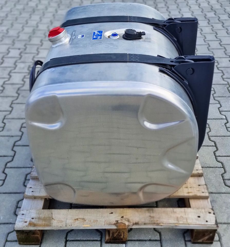 SCANIA R S ZBIORNIK PALIWA 395L NOWY - Réservoir de carburant pour Camion: photos 4 SCANIA R S ZBIORNIK PALIWA 395L NOWY - Réservoir de carburant pour Camion: photos 4
