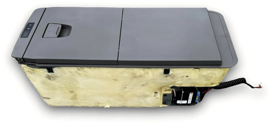 SCANIA S LODÓWKA CHŁODZIARKA - Cabine et intérieur pour Camion: photos 1 SCANIA S LODÓWKA CHŁODZIARKA - Cabine et intérieur pour Camion: photos 1