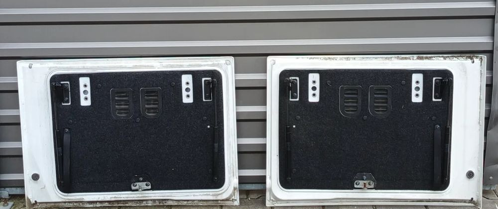 VOLVO FH4 DRZWICZKI KLAPA SCHOWKA - Carrosserie et extérieur pour Camion: photos 2 VOLVO FH4 DRZWICZKI KLAPA SCHOWKA - Carrosserie et extérieur pour Camion: photos 2