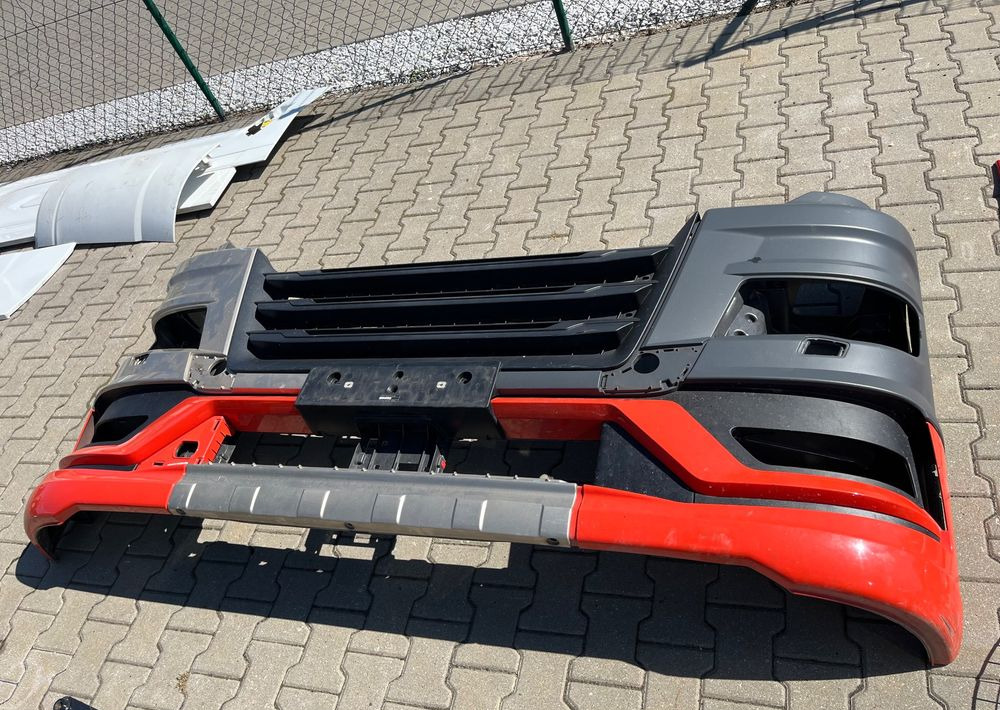 Zderzak MAN TG3 TGX nowy model - Pare-chocs pour Camion: photos 2 Zderzak MAN TG3 TGX nowy model - Pare-chocs pour Camion: photos 2