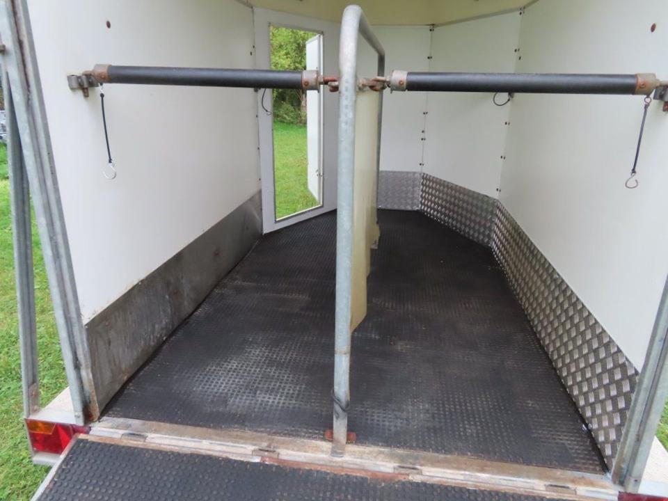 Black Friday Vieh - Pferdeanhänger, PKW Anhänger, Henra, TÜV NEU - Van chevaux: photos 5 Black Friday Vieh - Pferdeanhänger, PKW Anhänger, Henra, TÜV NEU - Van chevaux: photos 5