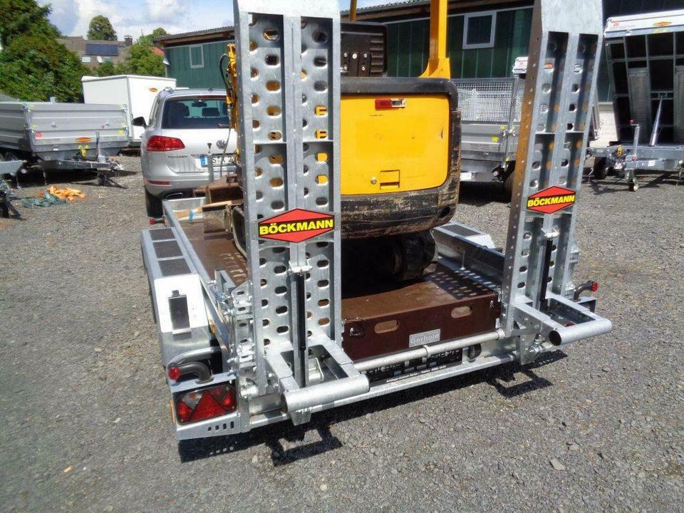 Remorque porte engin Böckmann, PKW-Anhänger, Baumaschinentransporter, 3,5 to. 100 km/h: photos 17