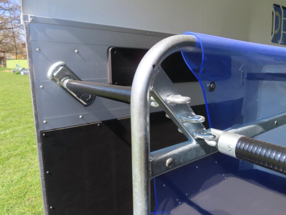 Böckmann,Pferdeanhänger, "Champion R" ALUBODEN, Sattelka, 100 km - Van chevaux: photos 5 Böckmann,Pferdeanhänger, "Champion R" ALUBODEN, Sattelka, 100 km - Van chevaux: photos 5