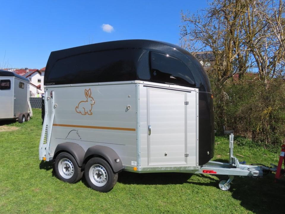 Böckmann,Pferdeanhänger, "Champion R" ALUBODEN, Sattelka, 100 km - Van chevaux: photos 2 Böckmann,Pferdeanhänger, "Champion R" ALUBODEN, Sattelka, 100 km - Van chevaux: photos 2