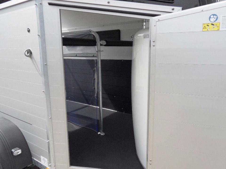 Böckmann Pferdeanhänger Champion R, Flügeltürkombi - Van chevaux: photos 5 Böckmann Pferdeanhänger Champion R, Flügeltürkombi - Van chevaux: photos 5