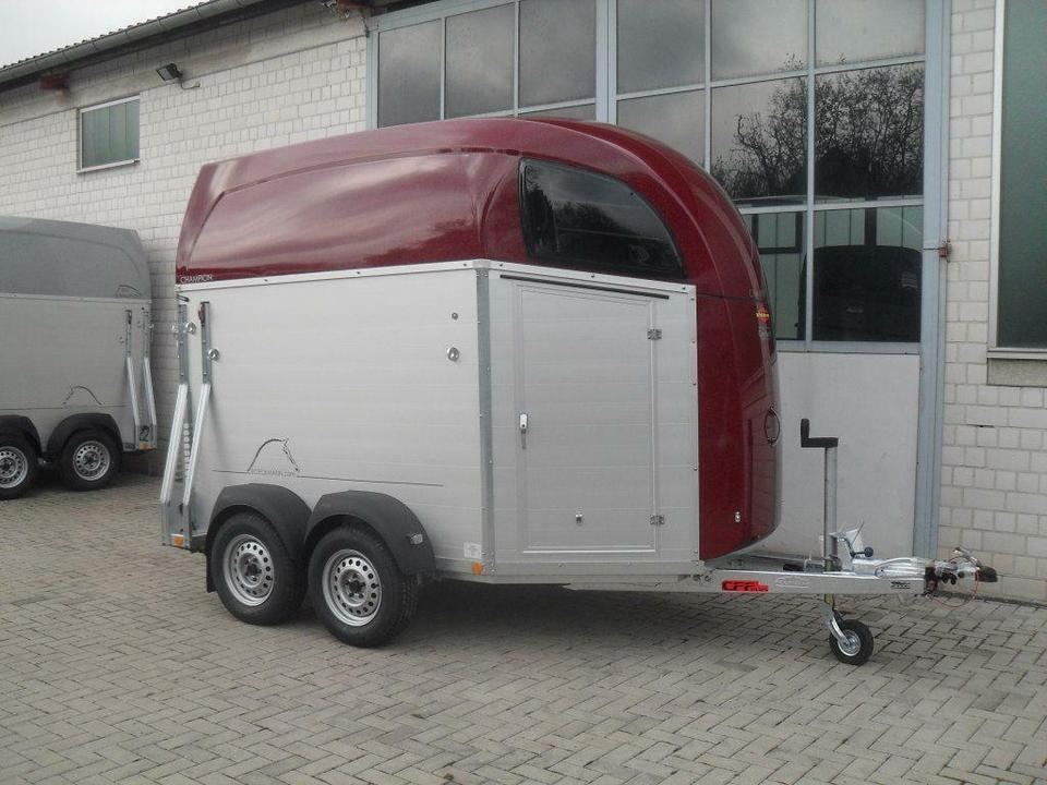 Böckmann Pferdeanhänger Champion R, SaKa., 100 km/h - Van chevaux: photos 2 Böckmann Pferdeanhänger Champion R, SaKa., 100 km/h - Van chevaux: photos 2