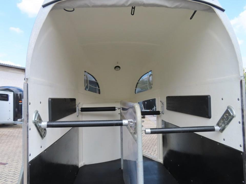 Böckmann Pferdeanhänger, Comfort, Alub. Sattelk. 100 km/h, top - Van chevaux: photos 5 Böckmann Pferdeanhänger, Comfort, Alub. Sattelk. 100 km/h, top - Van chevaux: photos 5