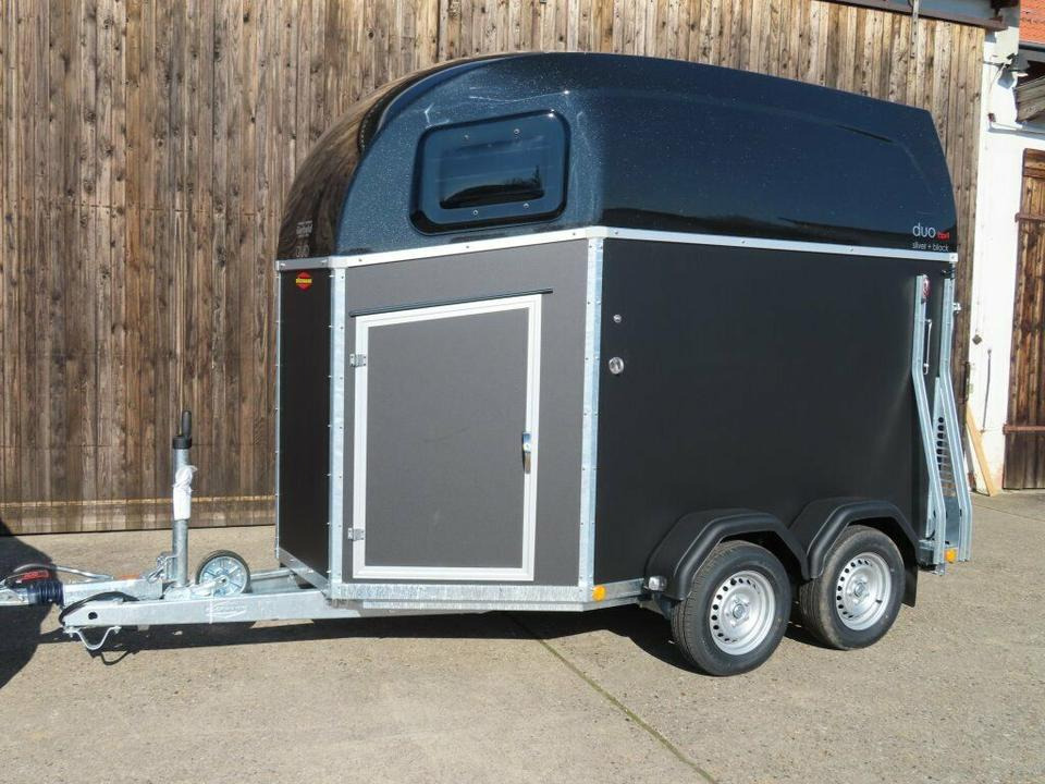 Böckmann Pferdeanhänger DUO s.+b., Sattelk., Aluboden Flügeltür - Van chevaux: photos 2 Böckmann Pferdeanhänger DUO s.+b., Sattelk., Aluboden Flügeltür - Van chevaux: photos 2