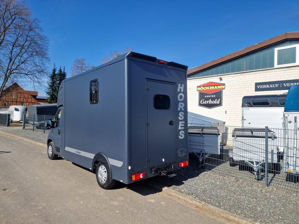 MSG Stablehopper Pferdetransporter Pferdeanhänger Böckmann - Camion chevaux: photos 4 MSG Stablehopper Pferdetransporter Pferdeanhänger Böckmann - Camion chevaux: photos 4