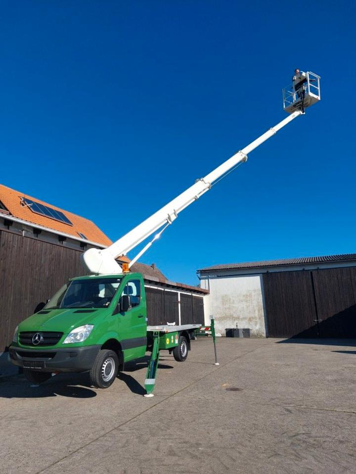 Mercedes Wumag Arbeitsbühne Hubsteiger Hebebühne 3,5t 22m - Camion avec nacelle: photos 2 Mercedes Wumag Arbeitsbühne Hubsteiger Hebebühne 3,5t 22m - Camion avec nacelle: photos 2
