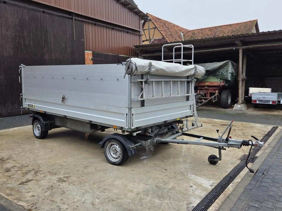 PKW-Anhänger Drehschemel Dreiseitenkipper 3,5t - Remorque benne: photos 2 PKW-Anhänger Drehschemel Dreiseitenkipper 3,5t - Remorque benne: photos 2