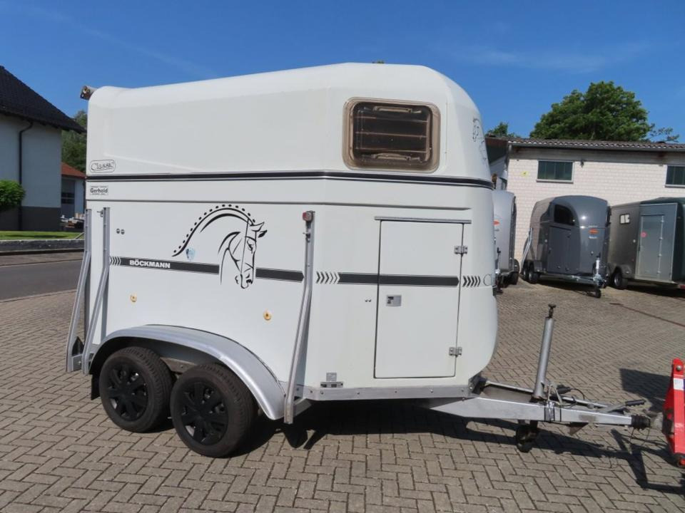 Pferdeanhänger Böckmann Classic Sattelkammer TÜV NEU - Van chevaux: photos 4 Pferdeanhänger Böckmann Classic Sattelkammer TÜV NEU - Van chevaux: photos 4