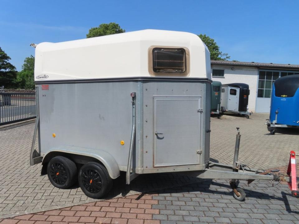 Pferdeanhänger Böckmann Duo/ Cavallo Sattelkammer TÜV NEU - Van chevaux: photos 2 Pferdeanhänger Böckmann Duo/ Cavallo Sattelkammer TÜV NEU - Van chevaux: photos 2