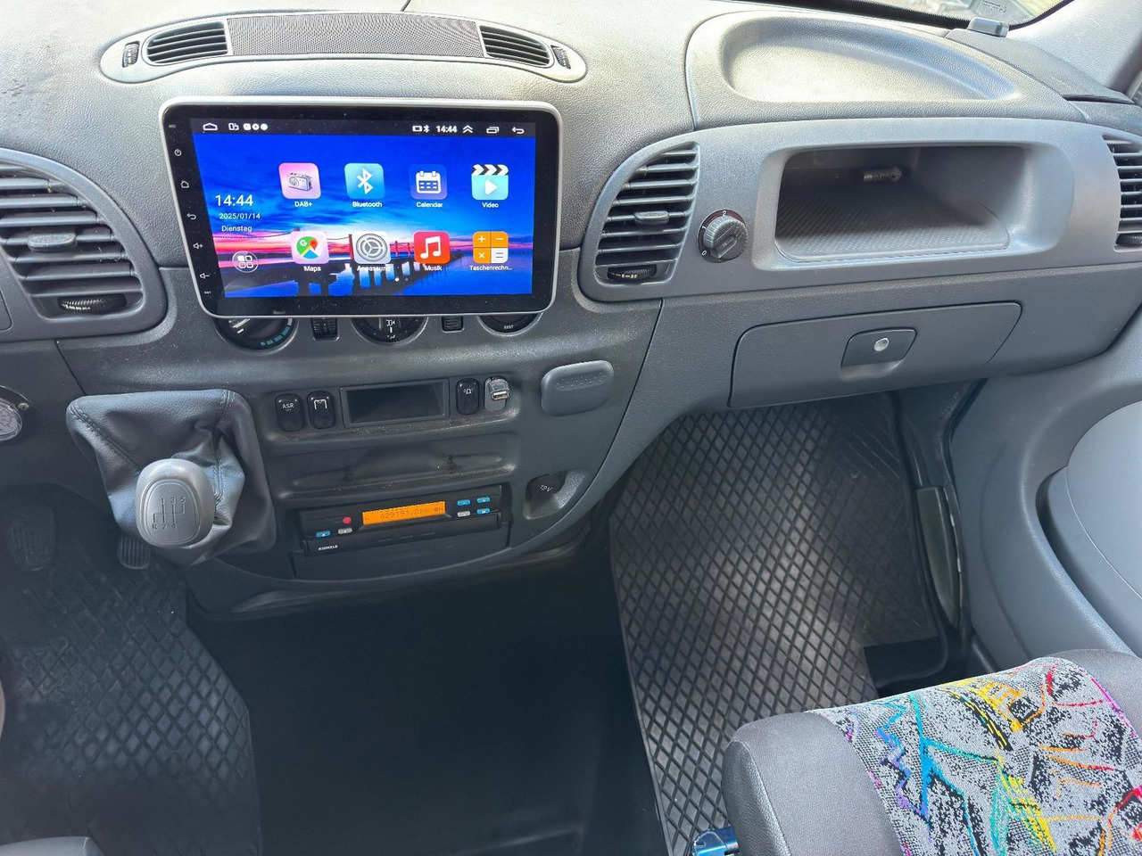 Remorqueuse Mercedes-Benz Sprinter 2.7 CDI ABSCHLEPPWAGEN SCHLAFKABINE: photos 12