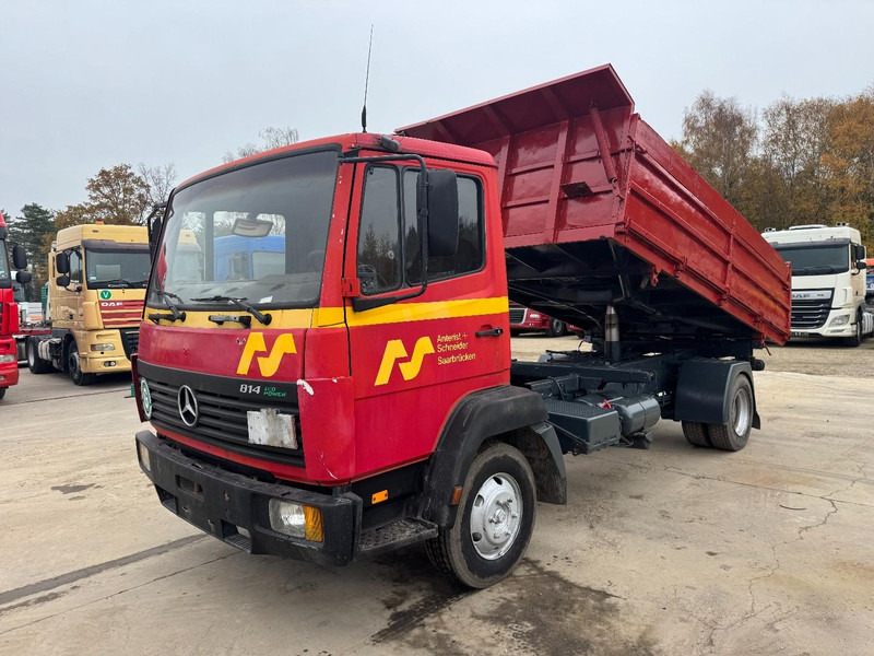 Mercedes-Benz SK 814 (FULL STEEL SUSPENSION / MANUAL GEARBOX / 3-SIDE TIPPER) - Camion benne: photos 1 Mercedes-Benz SK 814 (FULL STEEL SUSPENSION / MANUAL GEARBOX / 3-SIDE TIPPER) - Camion benne: photos 1