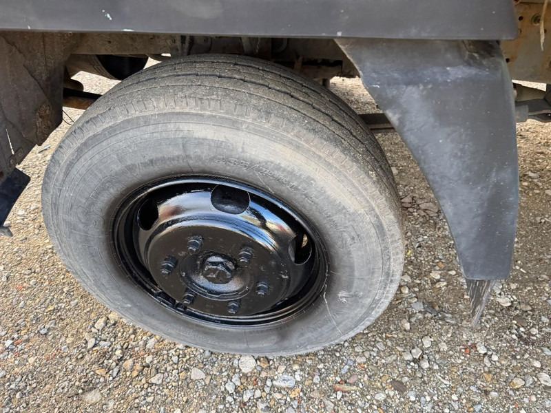 Camion fourgon Mercedes-Benz SK 814 (STEEL SUSPENSION & MANUAL GEARBOX / SUSPENSION LAMES & BOITE MANUELLE): photos 10